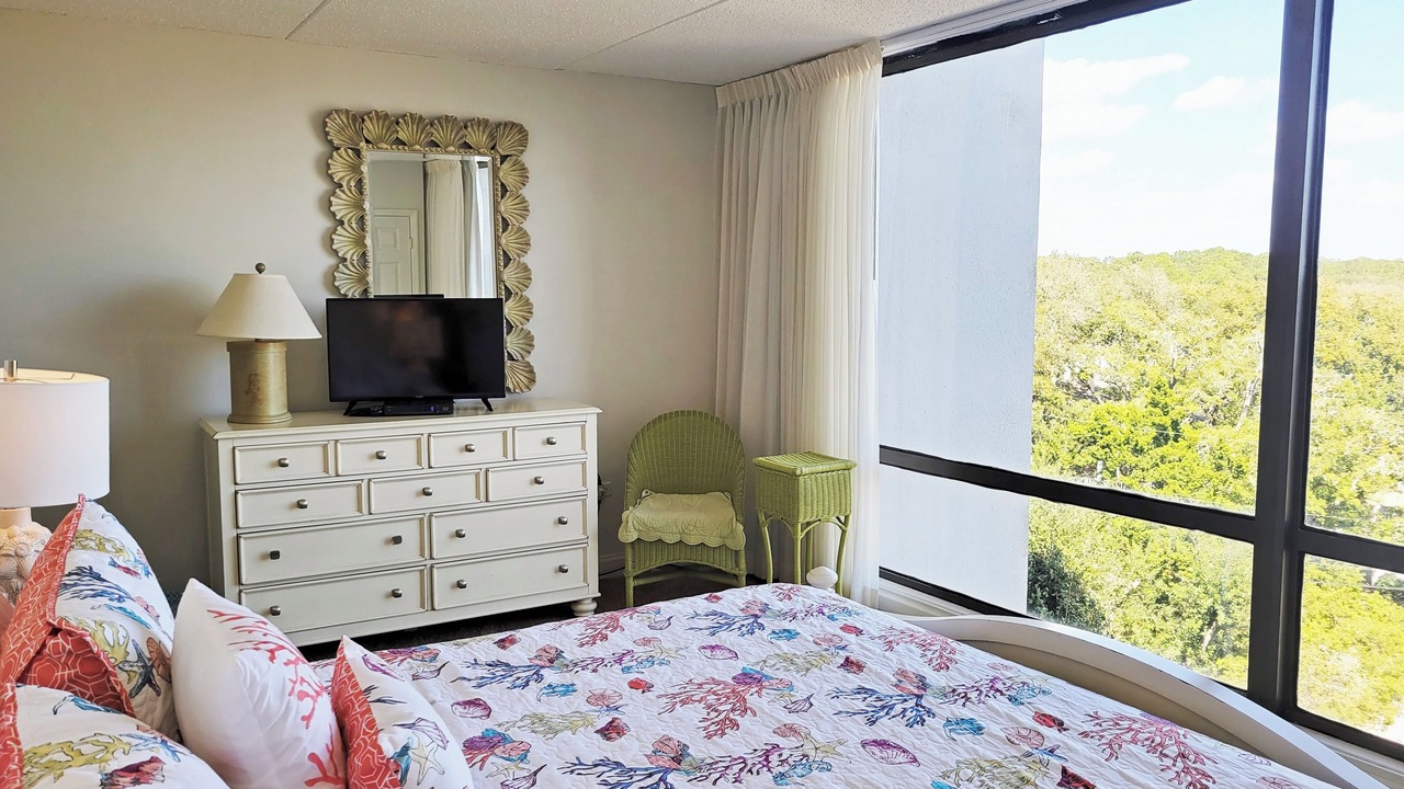 Photo of Bedroom in North Litchfield Beach
