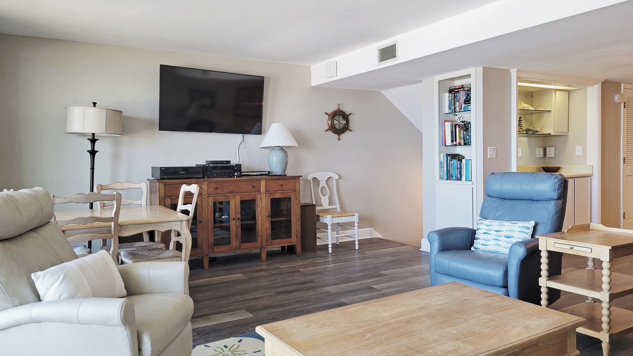 Photo of Livingroom in Litchfield by the Sea