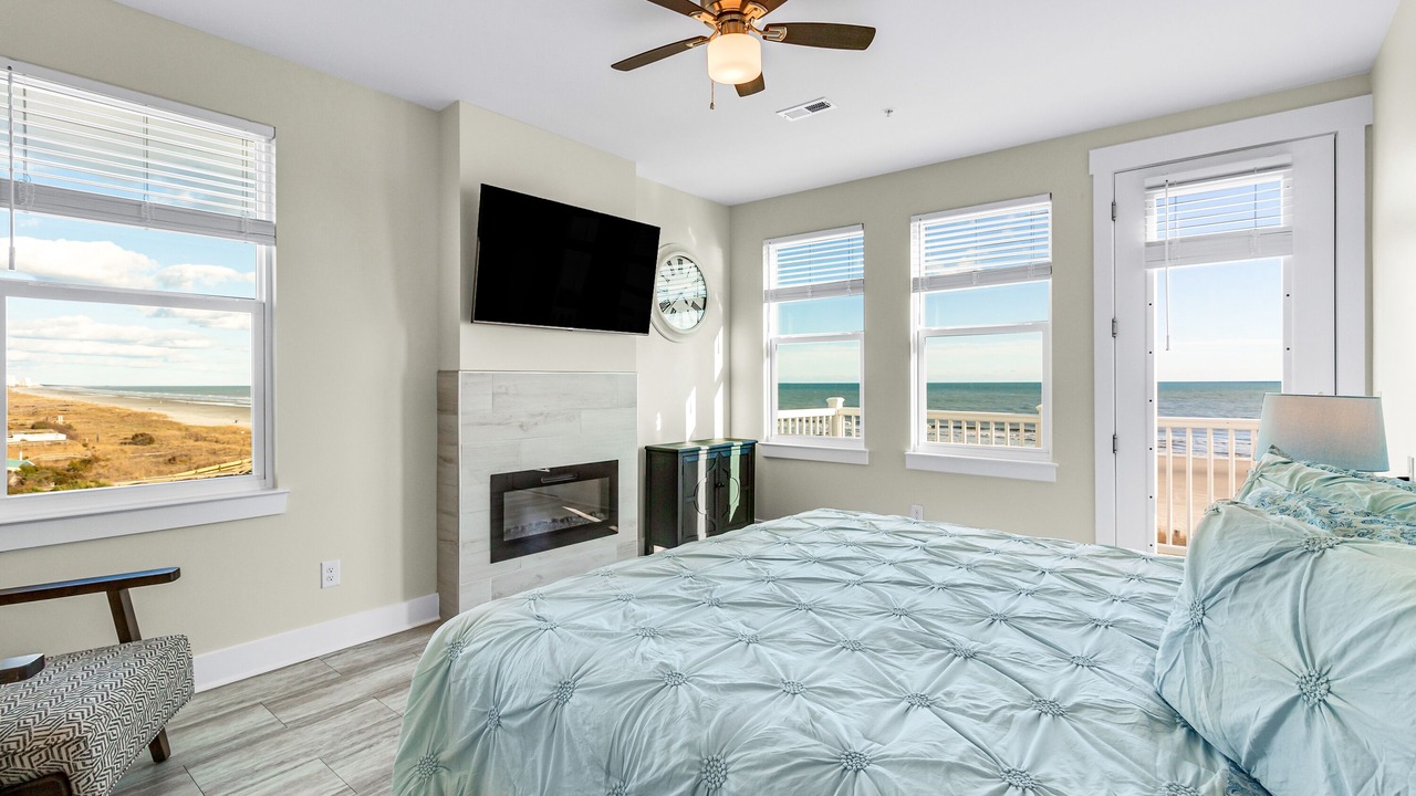 Photo of Bedroom in Crescent Beach