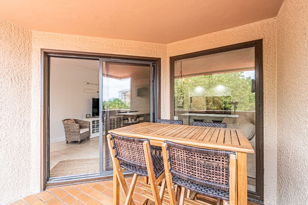 Photo of Patio Balcony in Shelter Cove