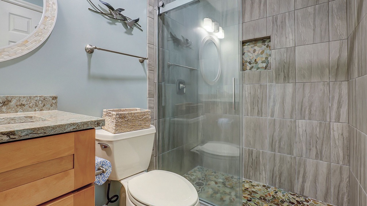 Photo of Bathroom in Harbour Town