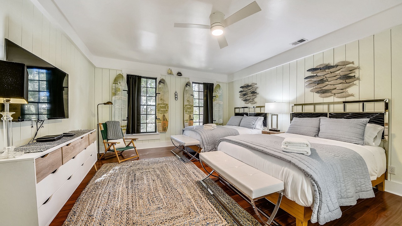 Photo of Bedroom in Melrose on the Beach