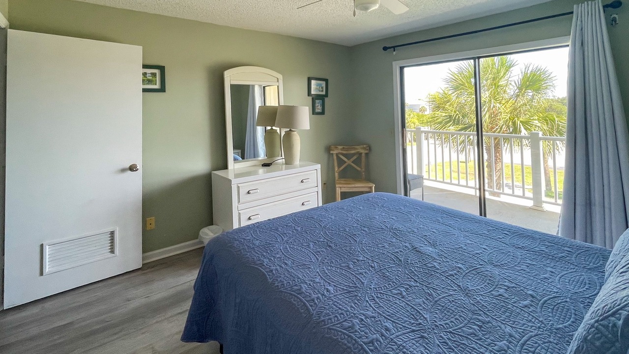 Photo of Bedroom in Edisto Island