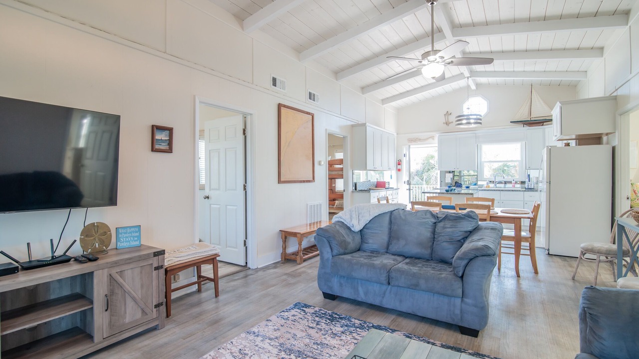Photo of Livingroom in Litchfield by the Sea