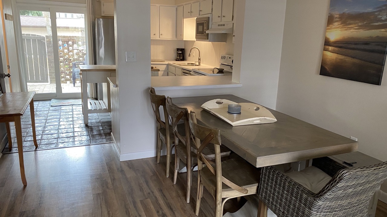 Photo of Kitchen in Arcadian Shores