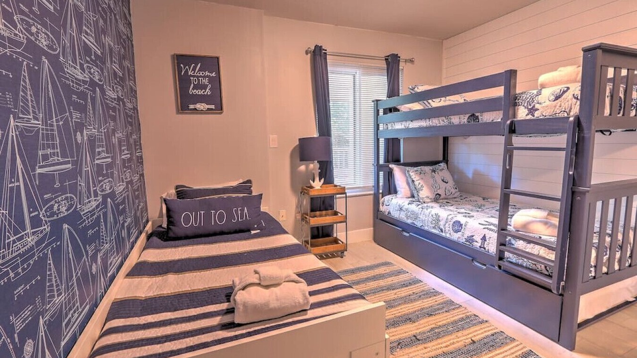 Photo of Bedroom in Palmetto Dunes
