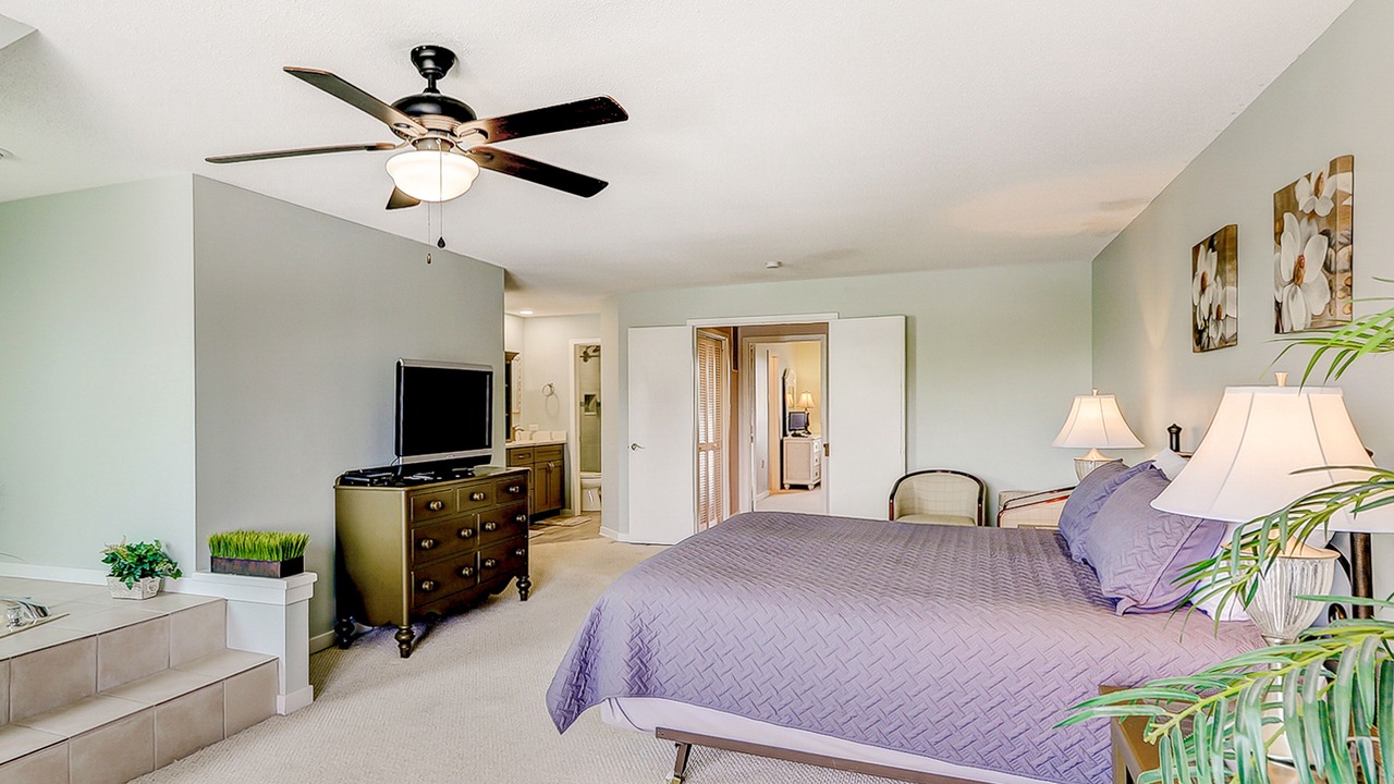Photo of Bedroom in Shelter Cove