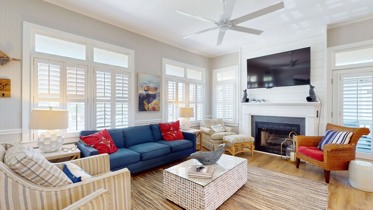 Photo of Livingroom in Litchfield by the Sea