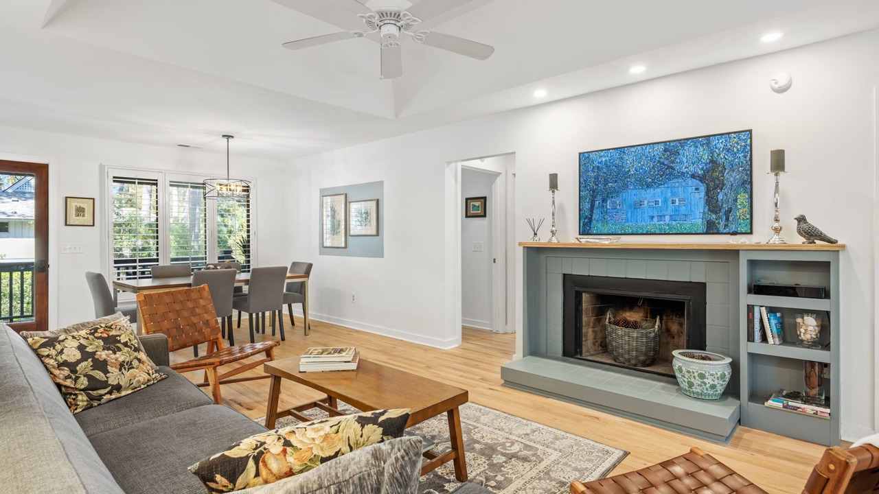 Photo of Livingroom in West Beach