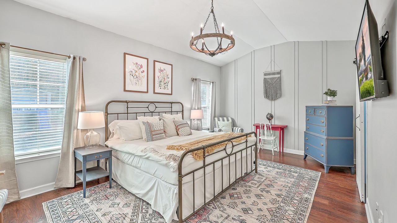 Photo of Bedroom in Summerville