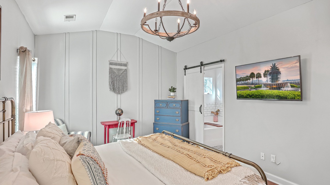 Photo of Bedroom in Summerville