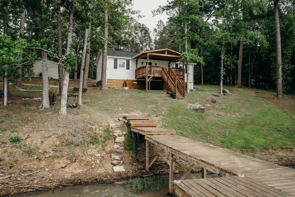 Photo of Outdoor in White Oak