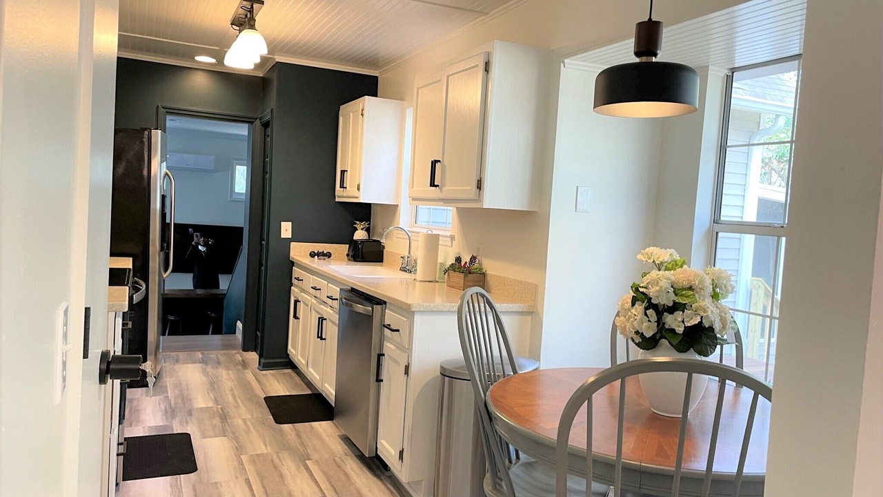 Photo of Kitchen in Whitemarsh Island