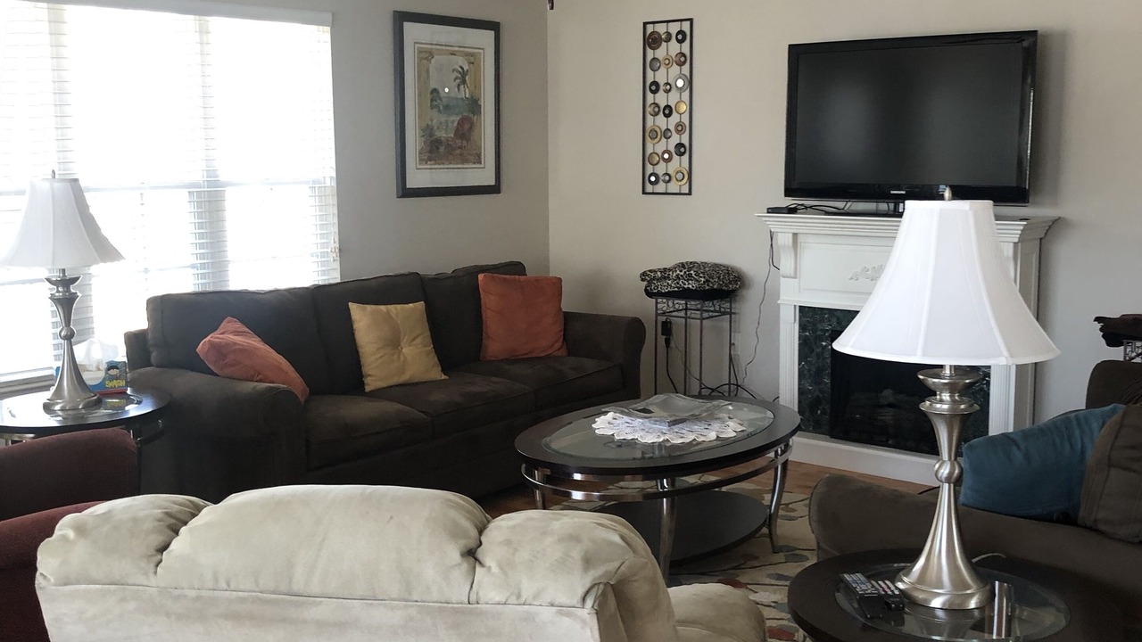 Photo of Livingroom in Red Hill