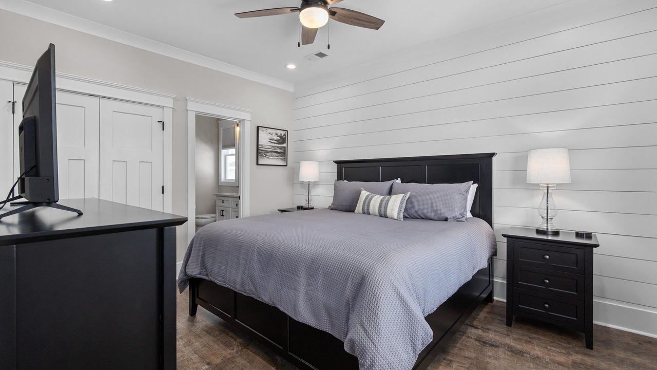 Photo of Bedroom in Cherry Grove Beach