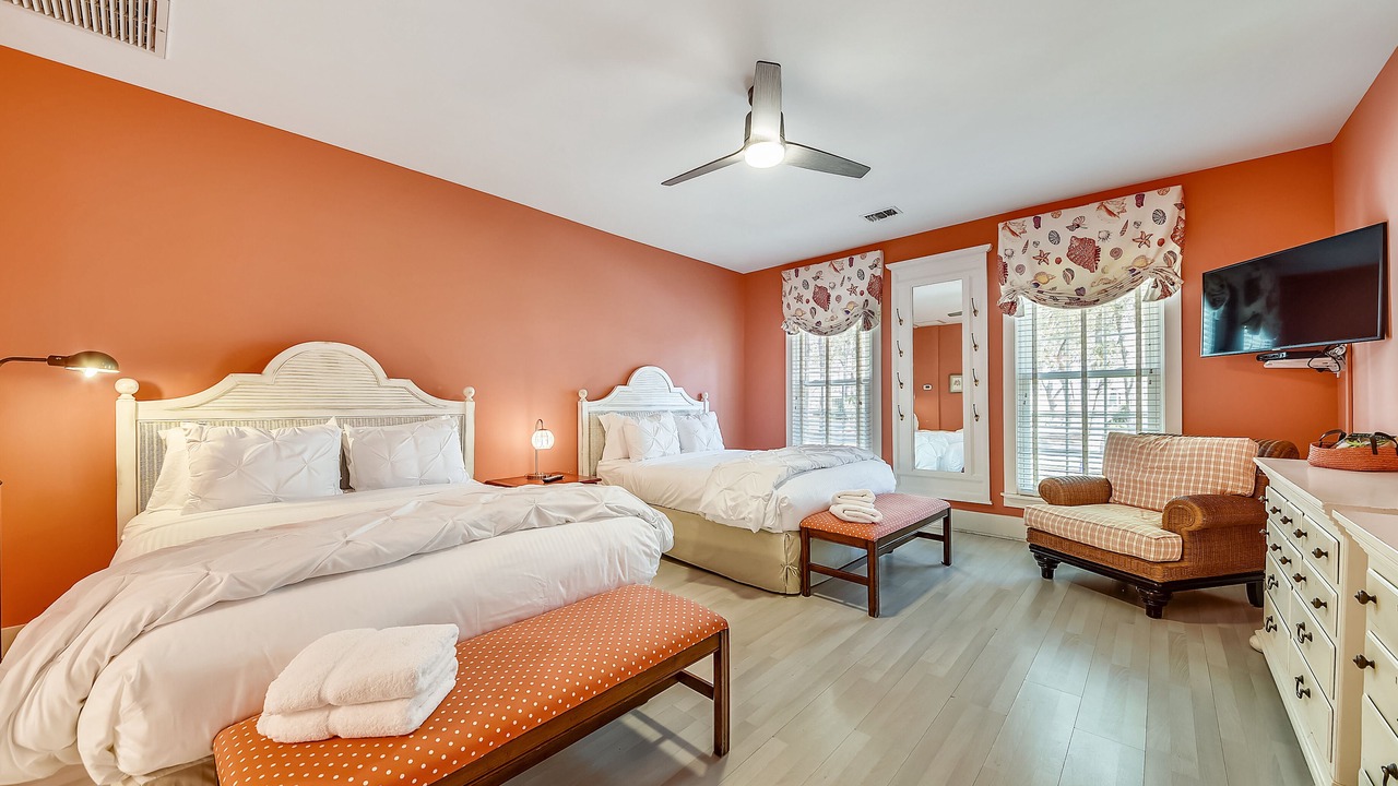 Photo of Bedroom in Melrose on the Beach