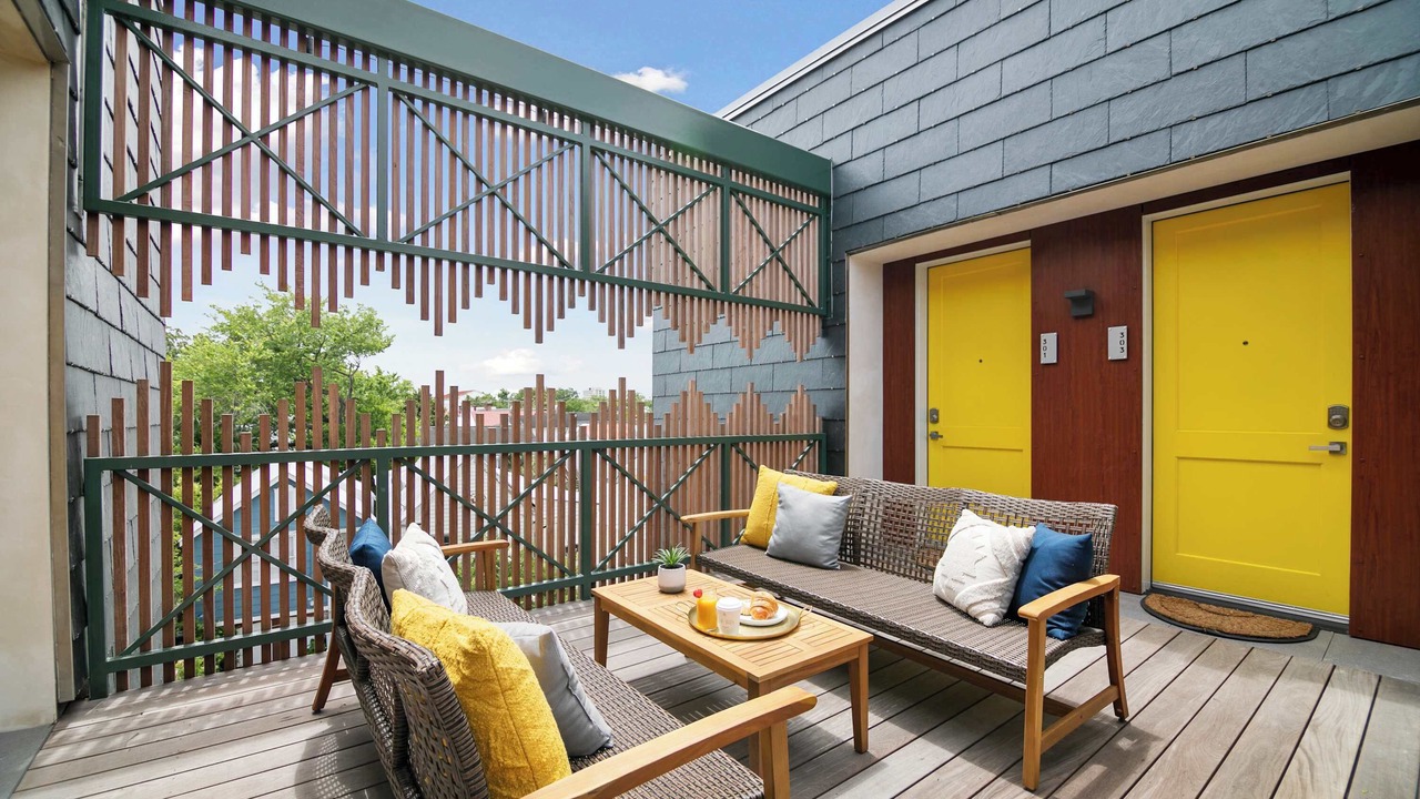 Photo of Patio Balcony in Cannonborough Elliotborough