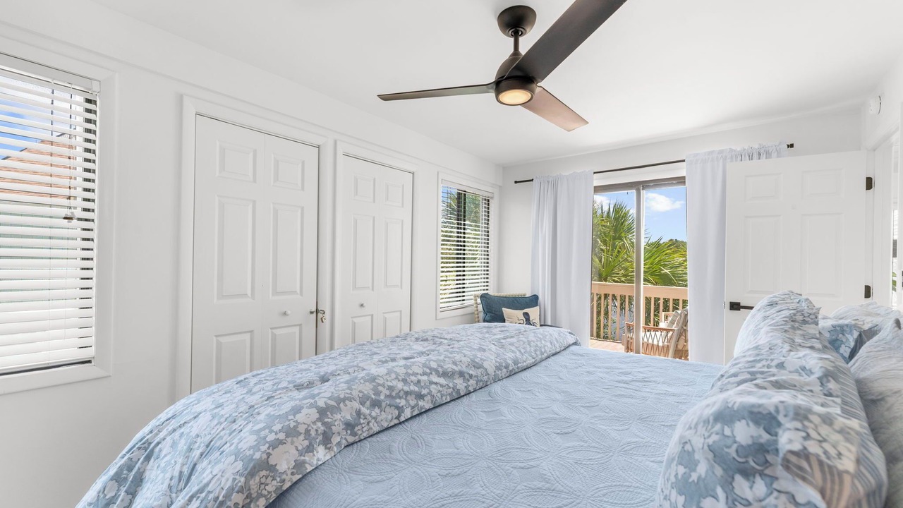 Photo of Bedroom in Sealoft Villas