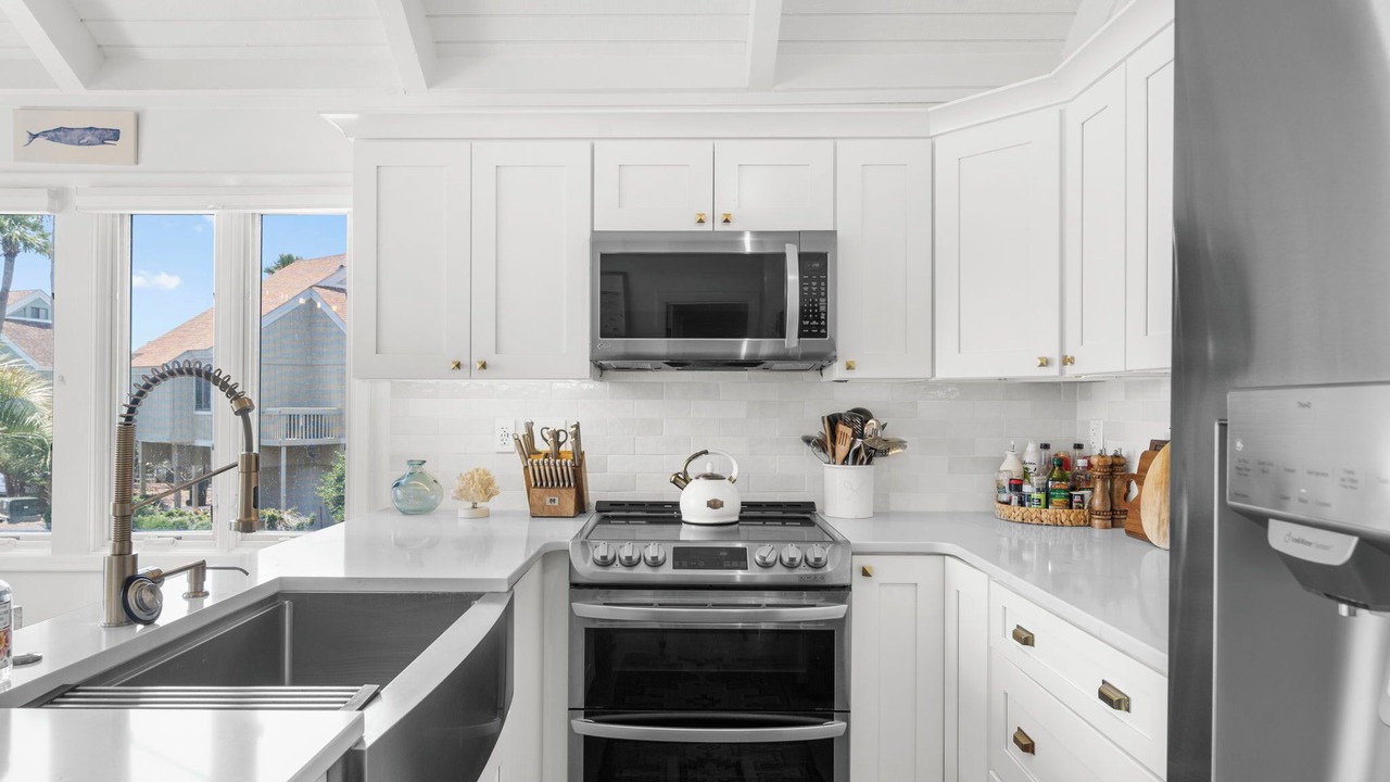 Photo of Kitchen in Sealoft Villas