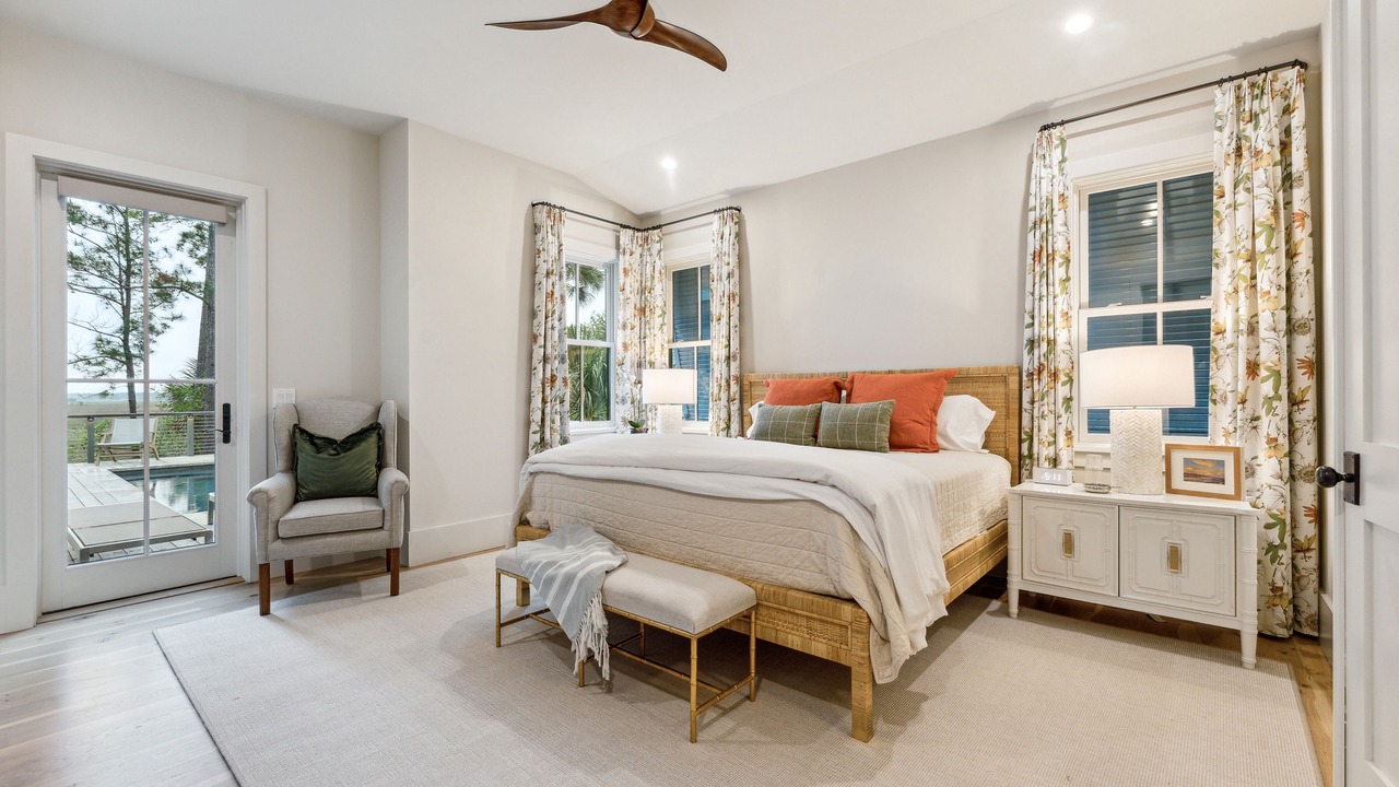 Photo of Bedroom in Vanderhorst Plantation