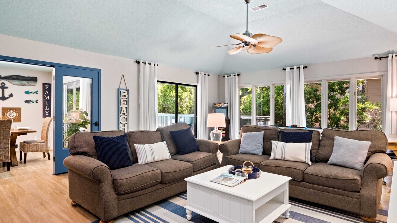 Photo of Livingroom in Oceanside