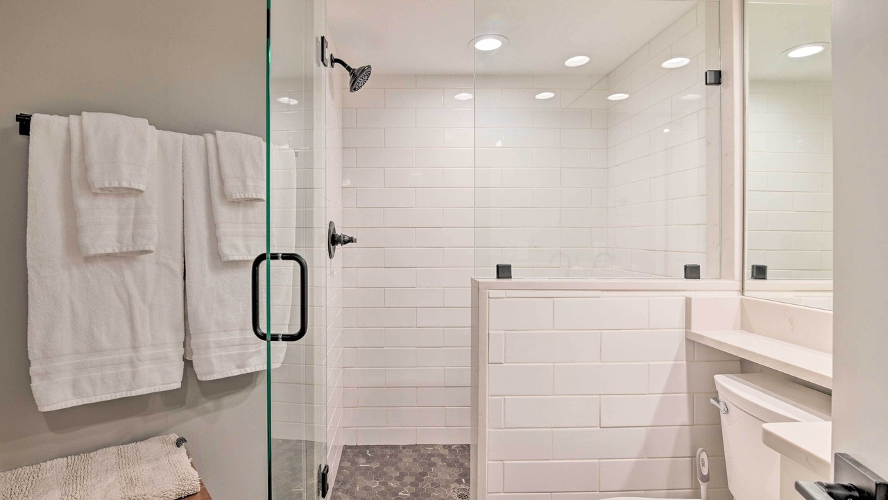 Photo of Bathroom in North Litchfield Beach
