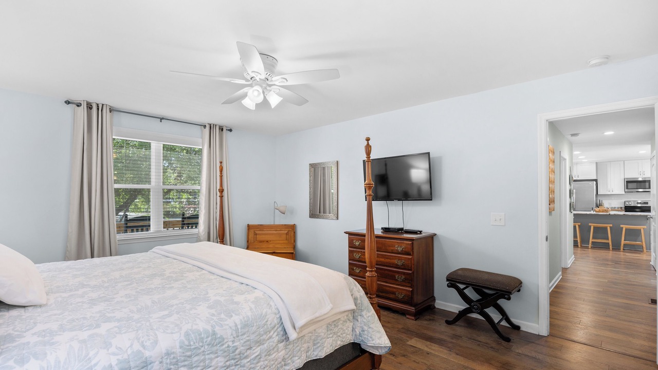 Photo of Bedroom in North Litchfield Beach