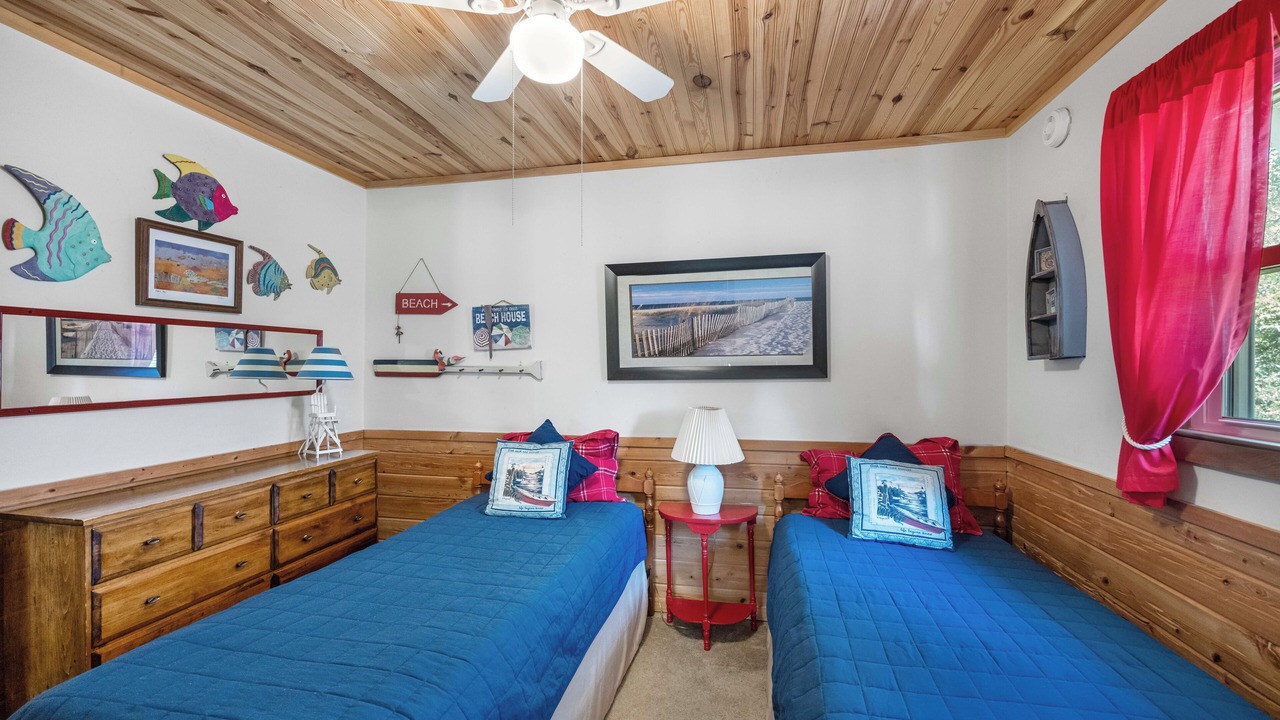 Photo of Bedroom in North Litchfield Beach