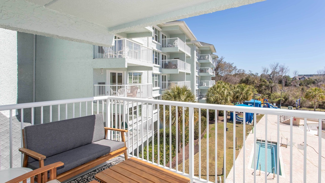 Photo of Patio Balcony in North Litchfield Beach