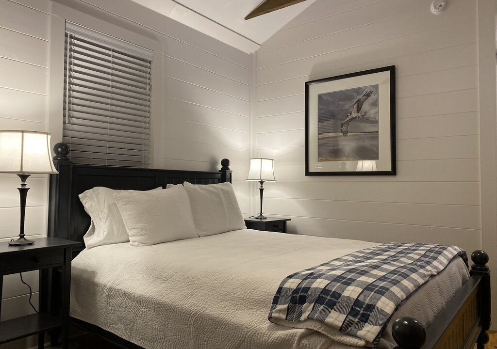 Photo of Bedroom in Summerville Historic District