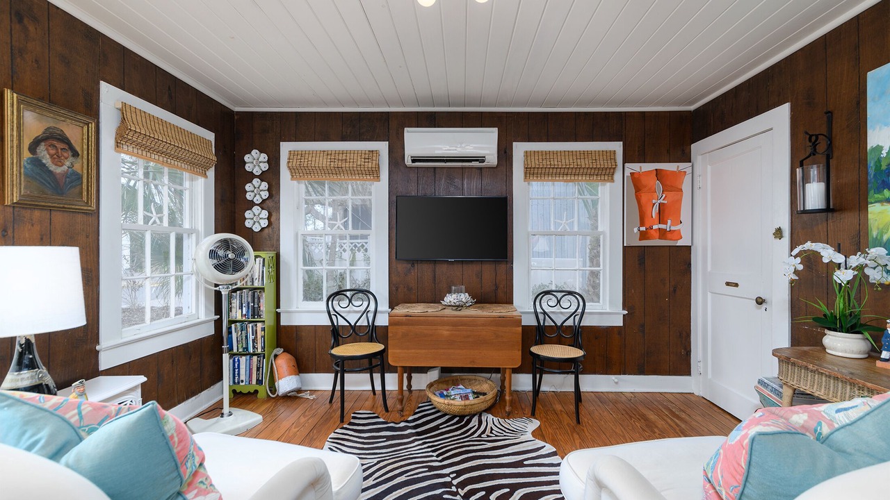 Photo of Bedroom in Tybee Island