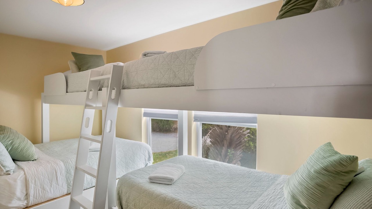 Photo of Bedroom in Saint Helena Island