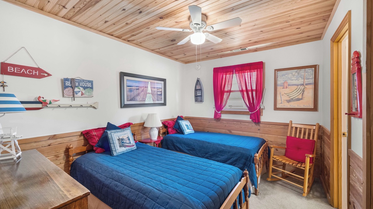 Photo of Bedroom in North Litchfield Beach
