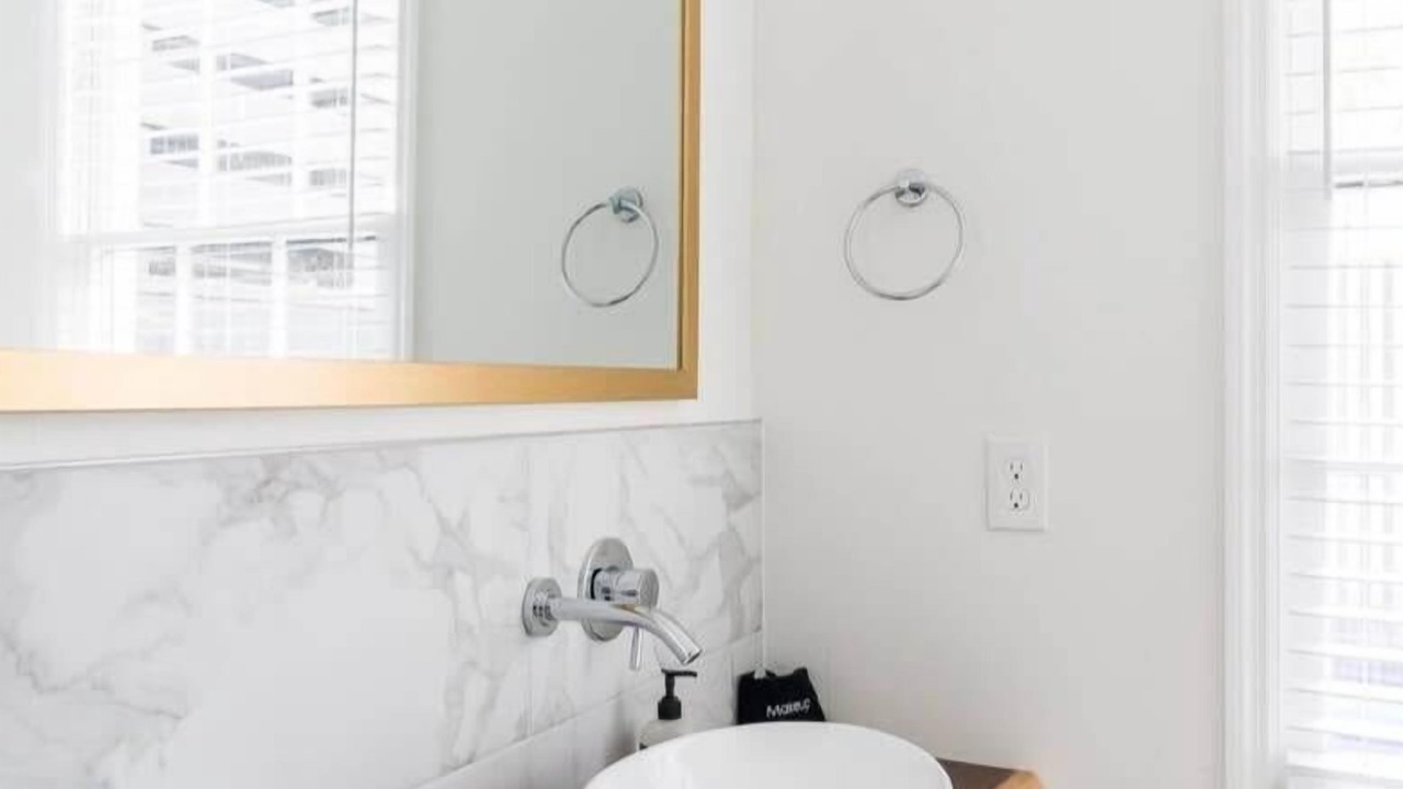 Photo of Bathroom in Cannonborough Elliotborough