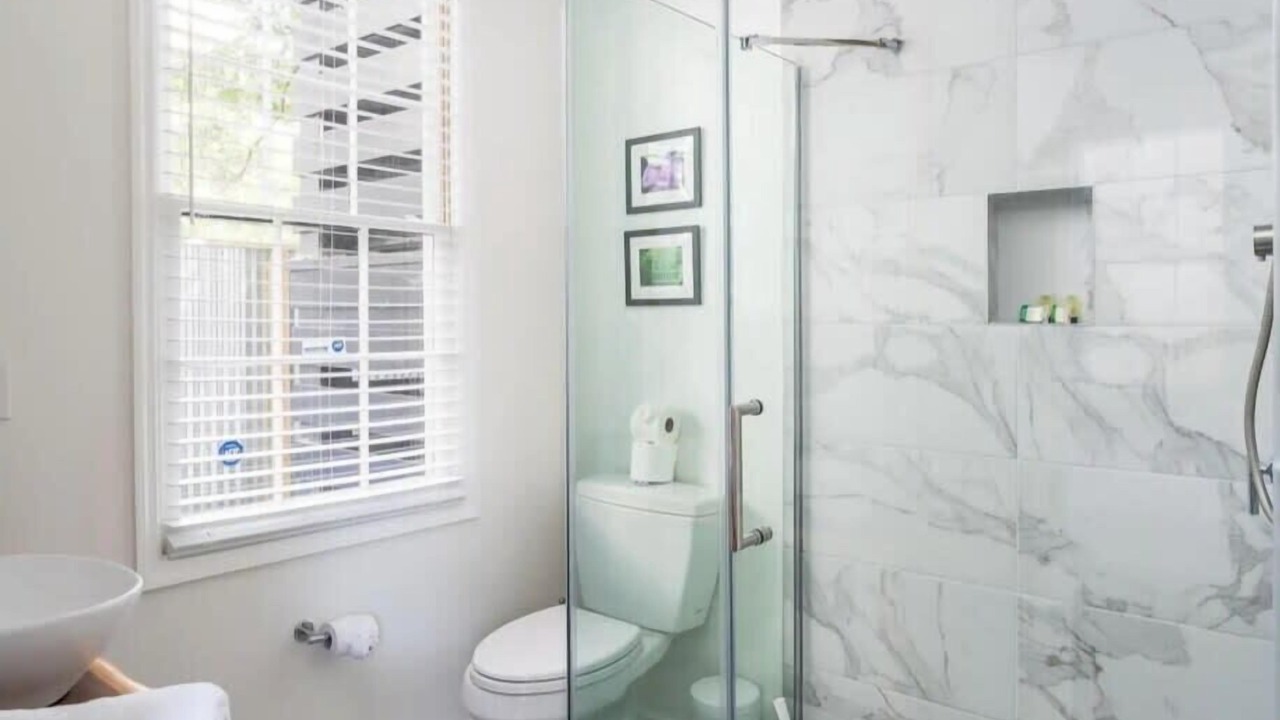 Photo of Bathroom in Cannonborough Elliotborough