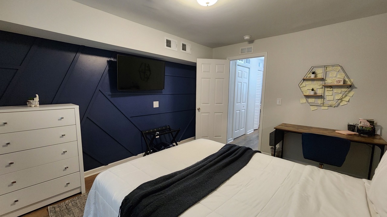 Photo of Bedroom in Hanahan