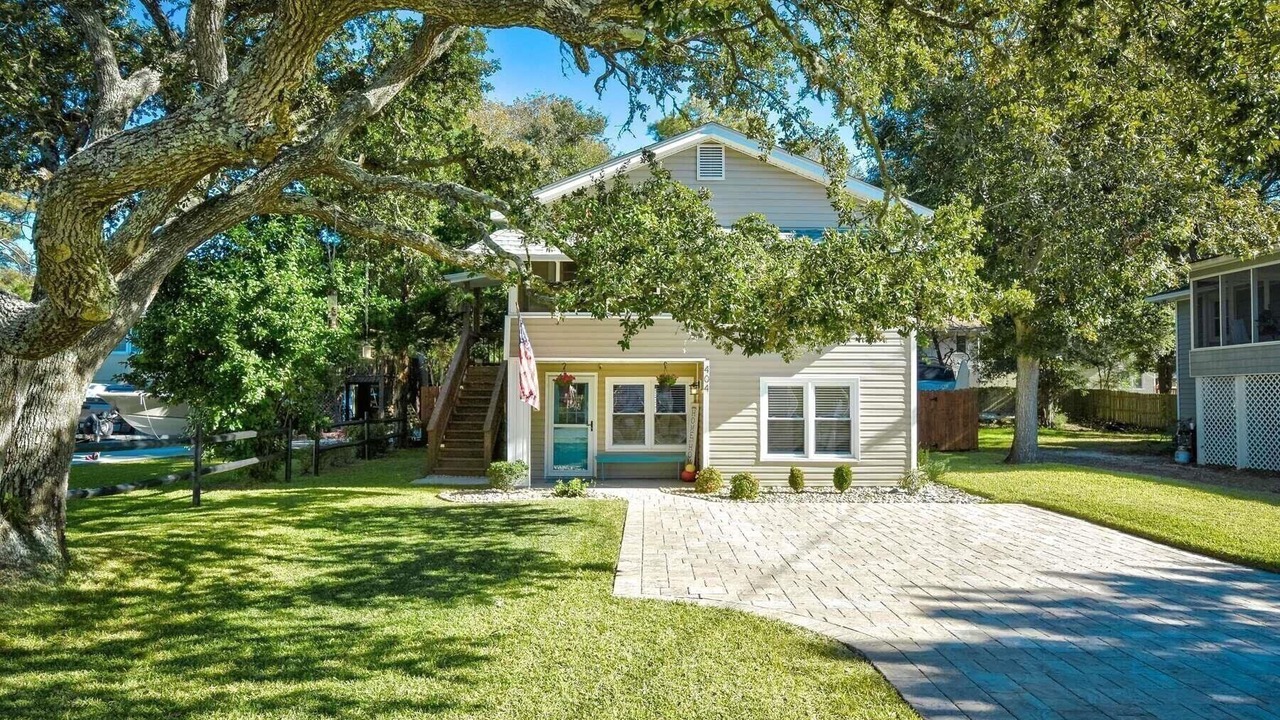 Photo of Outdoor in Windy Hill