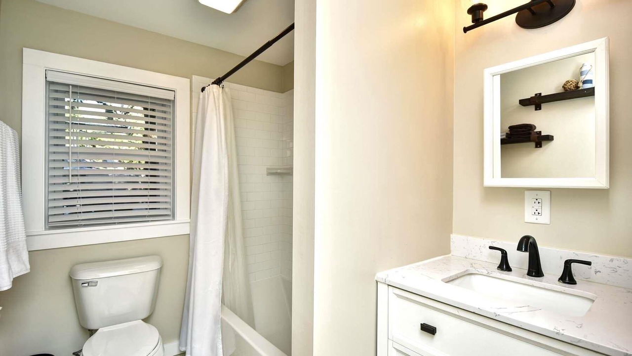 Photo of Bathroom in Windy Hill