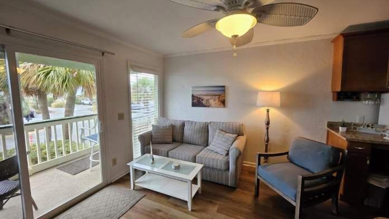 Photo of Livingroom in Isle of Palms