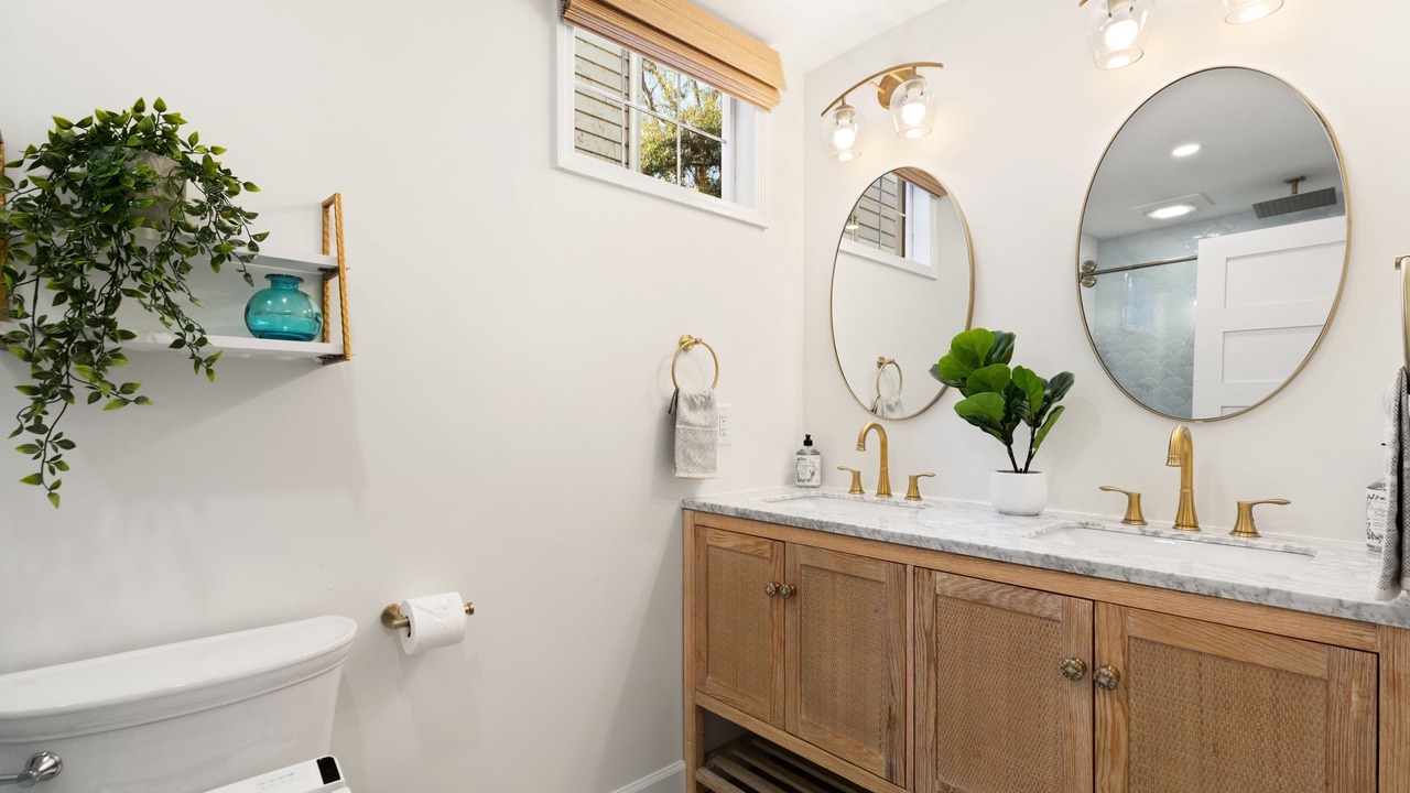 Photo of Bathroom in Cannonborough Elliotborough