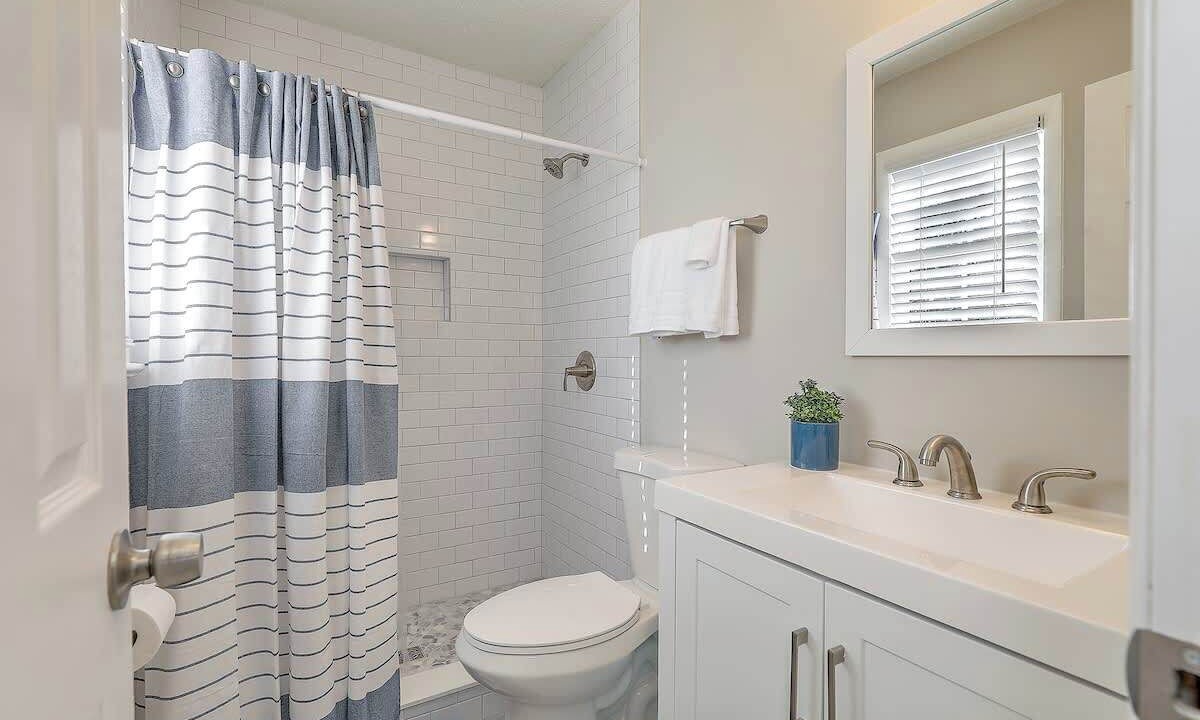 Photo of Bathroom in Goose Creek