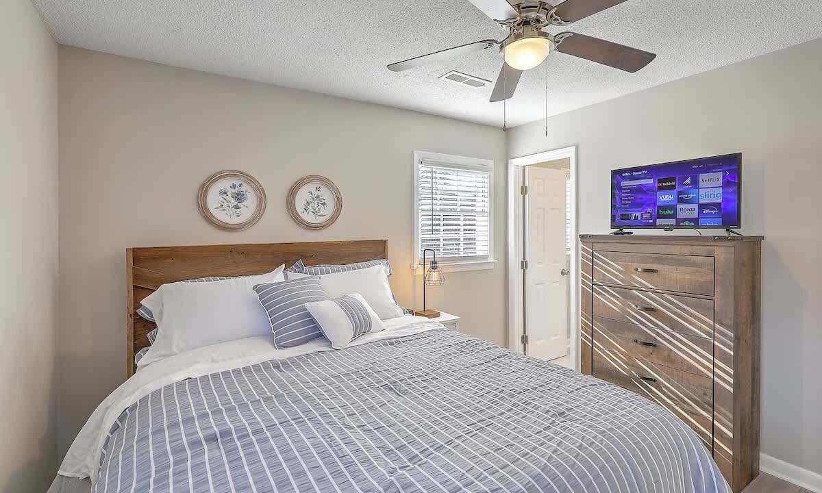 Photo of Bedroom in Goose Creek