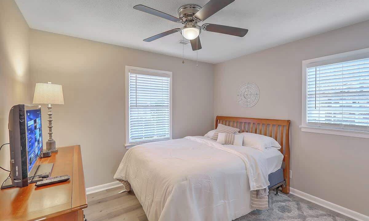 Photo of Bedroom in Goose Creek