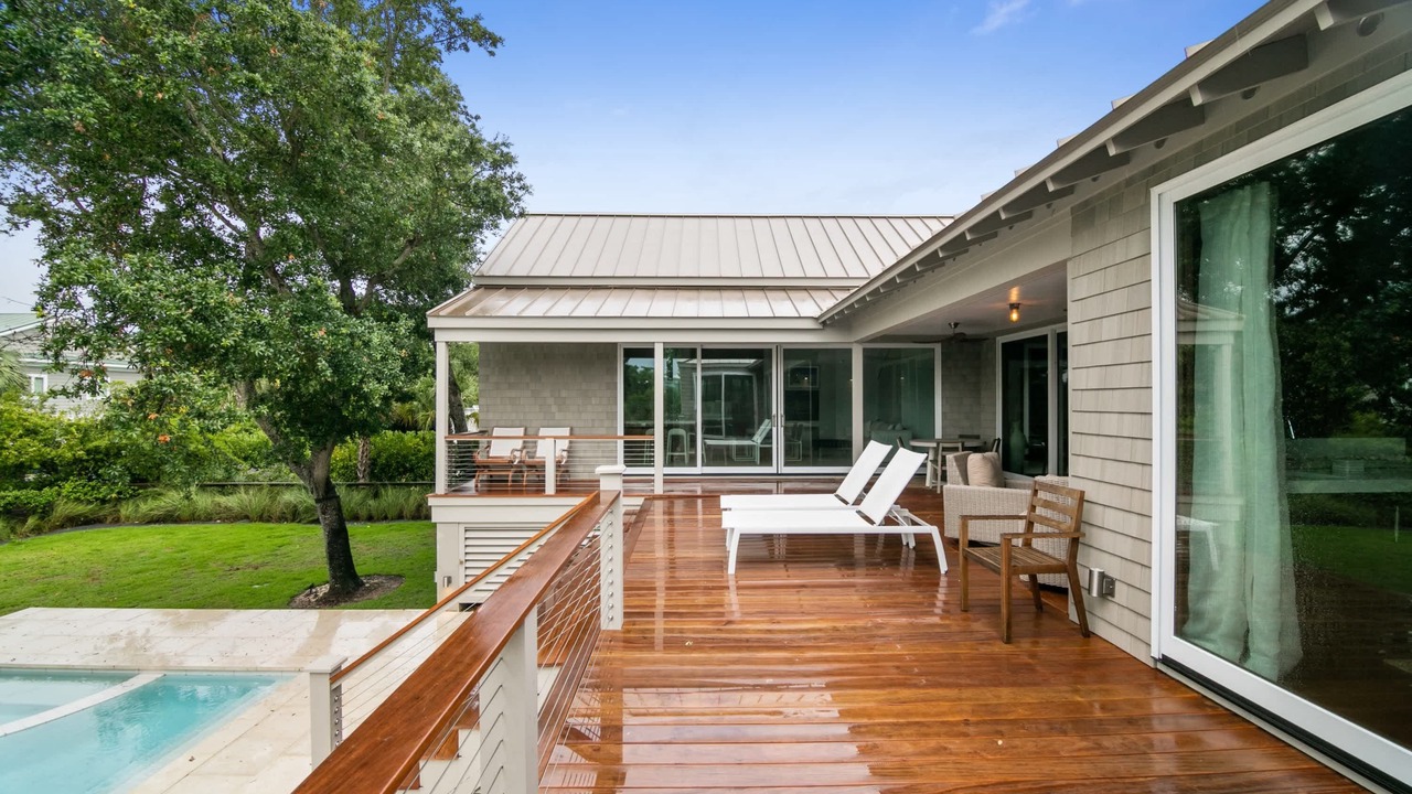 Photo of Patio Balcony in Sullivan's Island