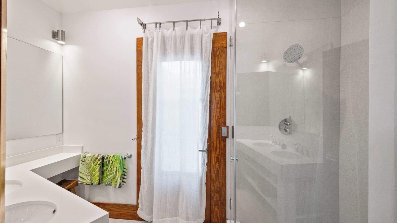 Photo of Bathroom in Sullivan's Island