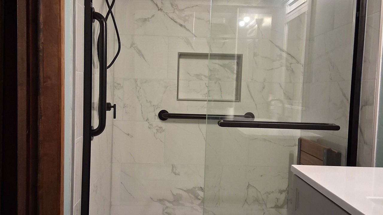 Photo of Bathroom in Colleton County