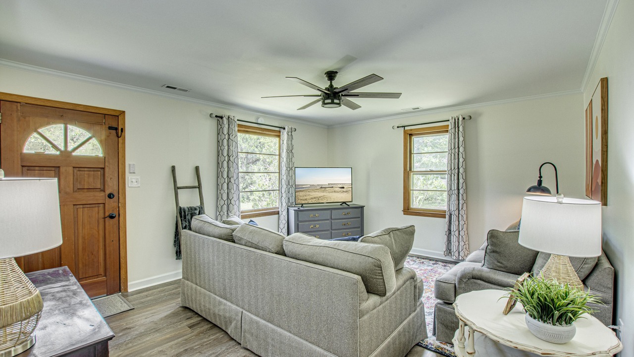Photo of Livingroom in Lincolnville