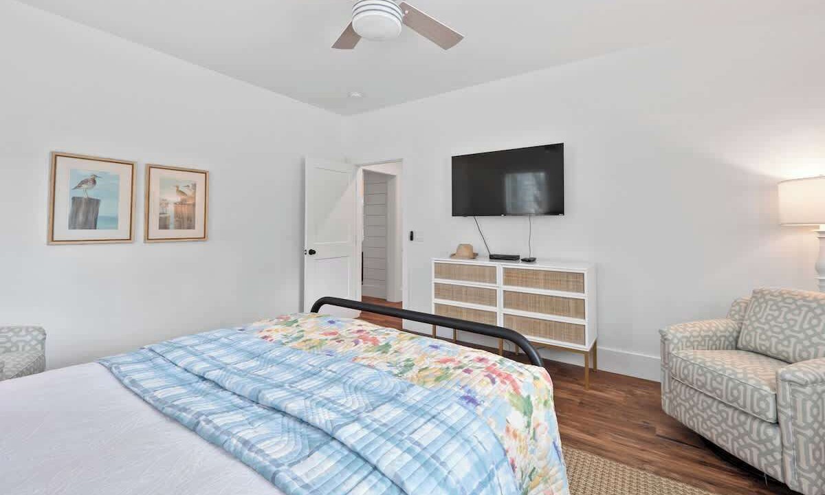 Photo of Bedroom in Melrose on the Beach