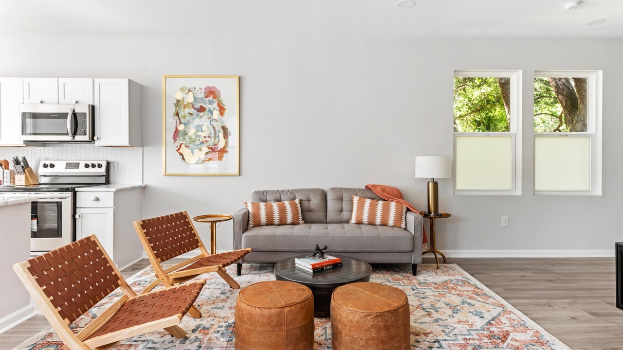 Photo of Livingroom in Hanahan