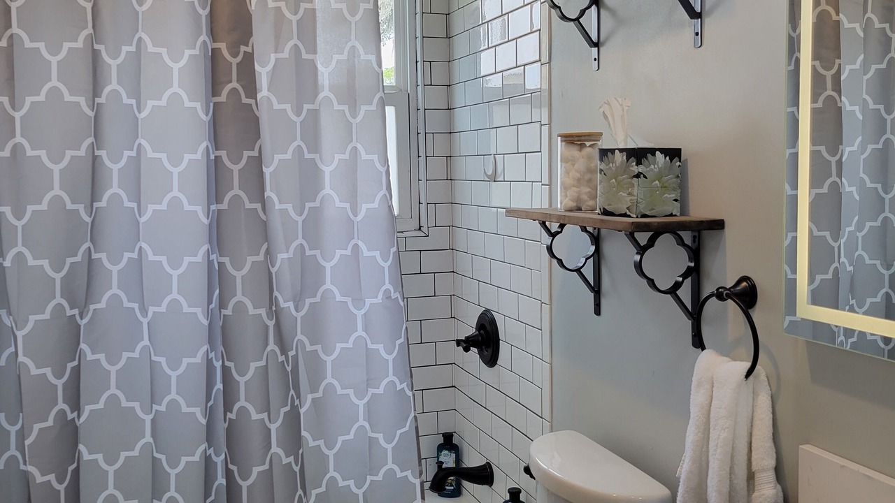 Photo of Bathroom in Port Royal
